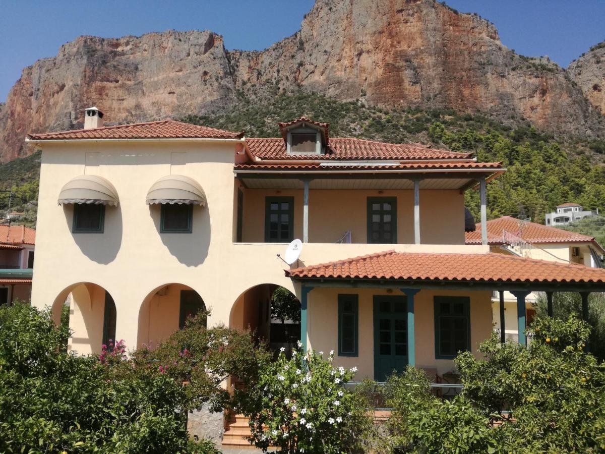 The Valkyries 2 Apartment Leonidio Bagian luar foto